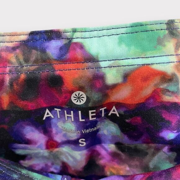 Athleta Floral Fade Sonar Capri Leggings in Heavenly Hail - Picture 6 of 8